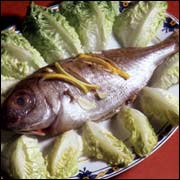 El Besugo a la madrileña: es un plato muy tradicional en donde éste pescado se hace al horno.