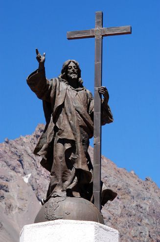 Cristo Redentor de los Andes, paso a Chile y Argentina